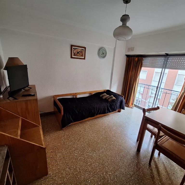Departamento - Apartamento de 2 dormitorios - 4
