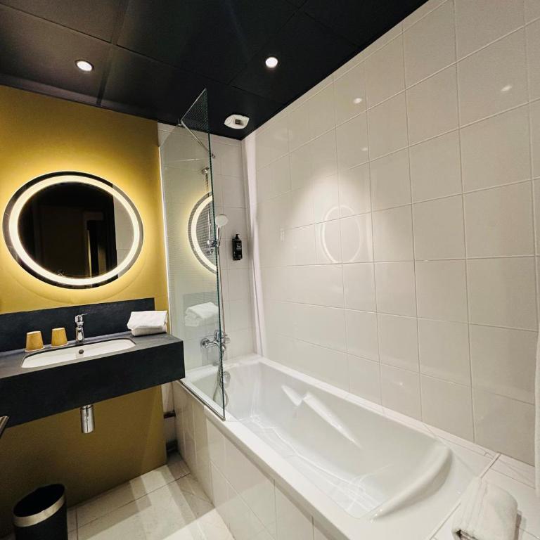 ibis Lyon Centre Perrache - Chambre Double Premium avec Canapé-Lit - 7