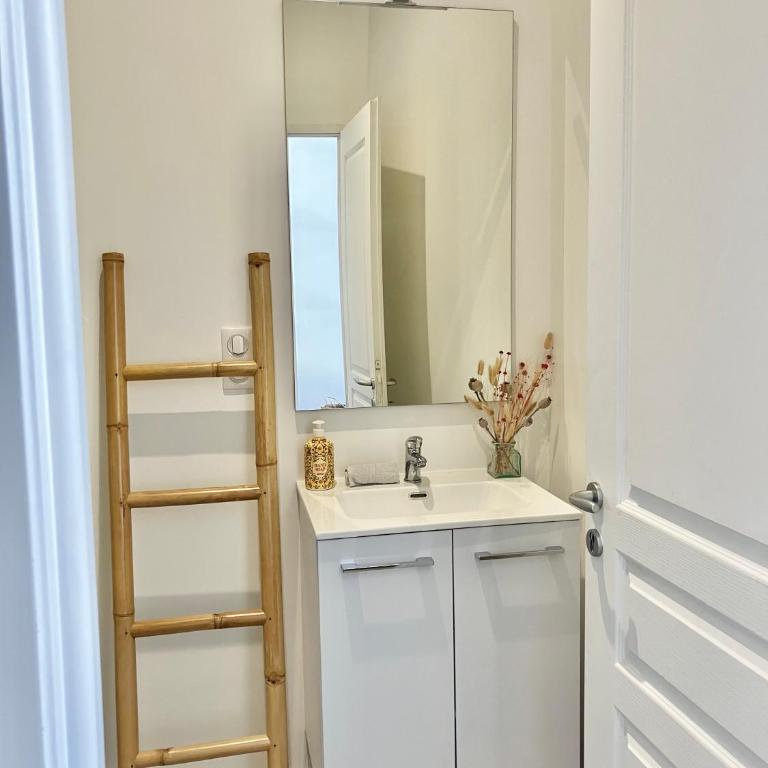 Le Brou, appartement de caractère du centre historique de Sarlat - Apartamento de 1 dormitorio - 17
