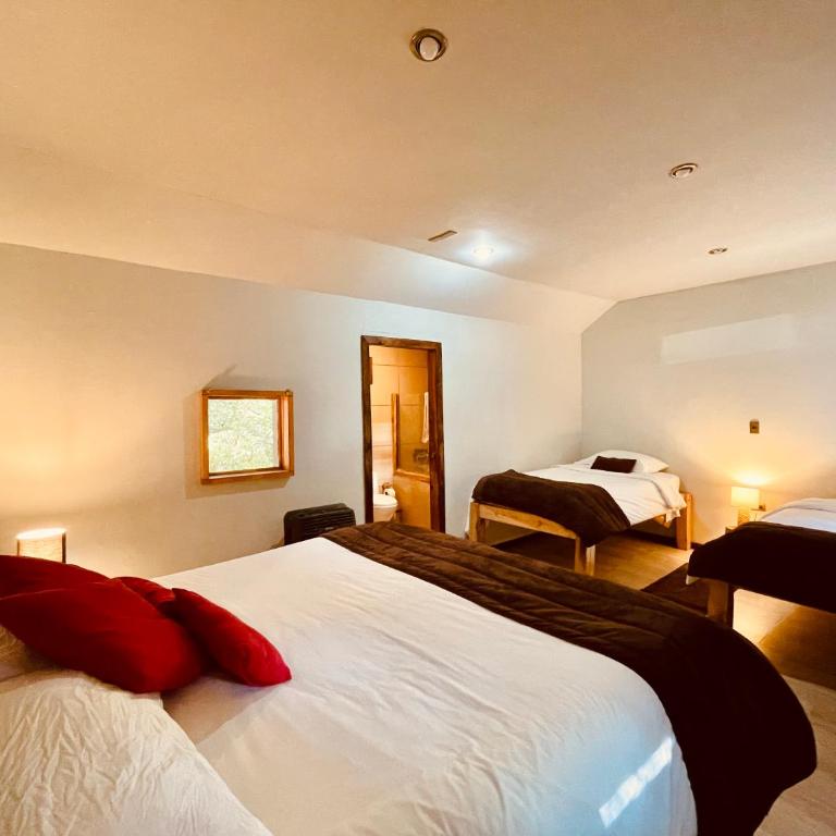 Curahuapi Refugio de Montaña - Quadruple Room with Private Bathroom - 4