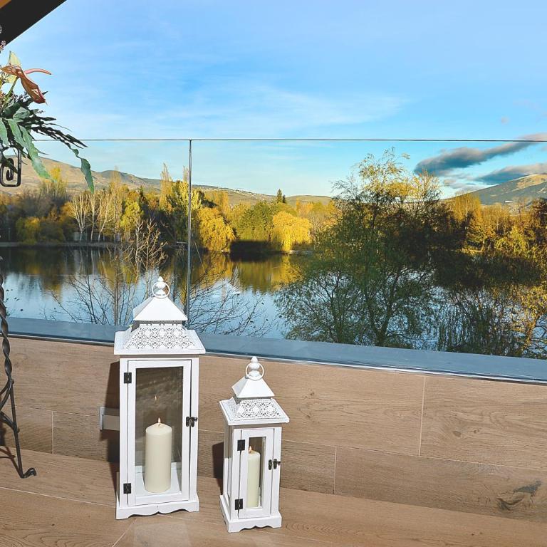 Apartaments Boutique la Torreta del Llac - Loft Apartment mit See- und Bergblick - 44