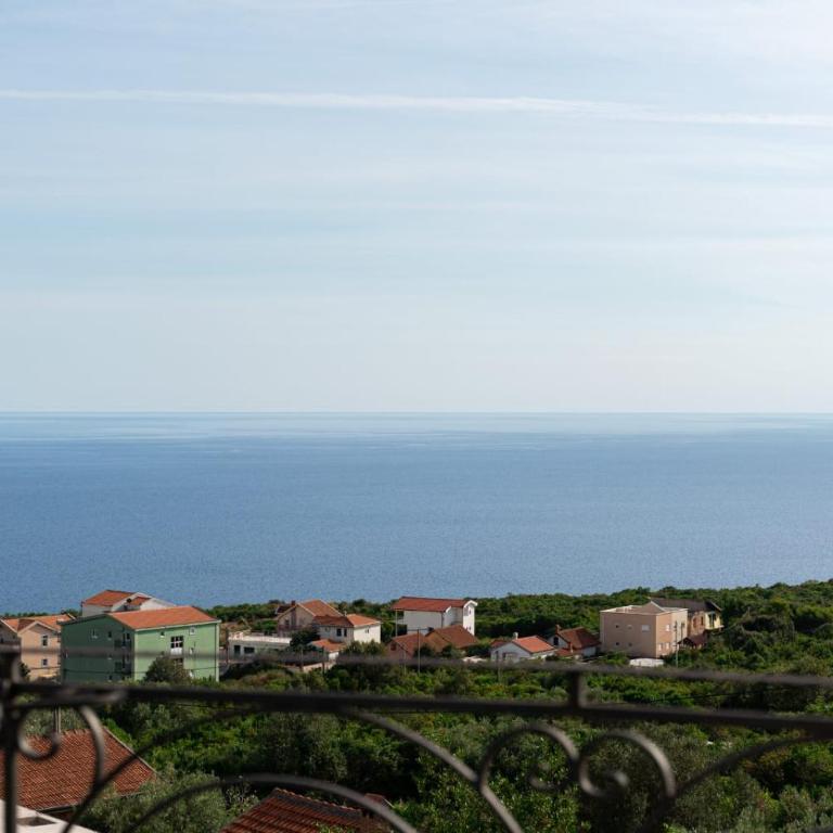 Lux Apartment "Lea" - Apartment with Sea View - 3