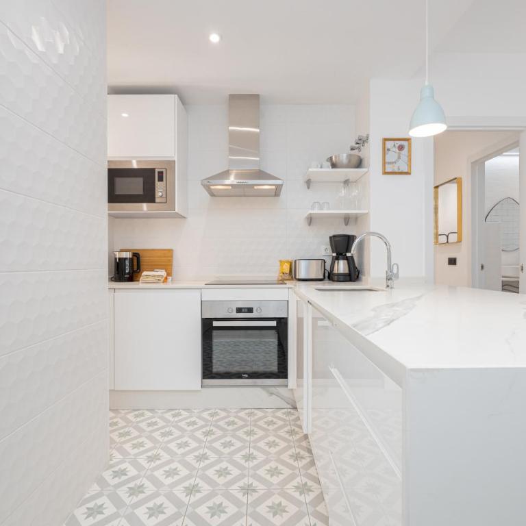 C25 Cosy & Stylish Apartment in the Old Town - Apartamento con terraza - 13