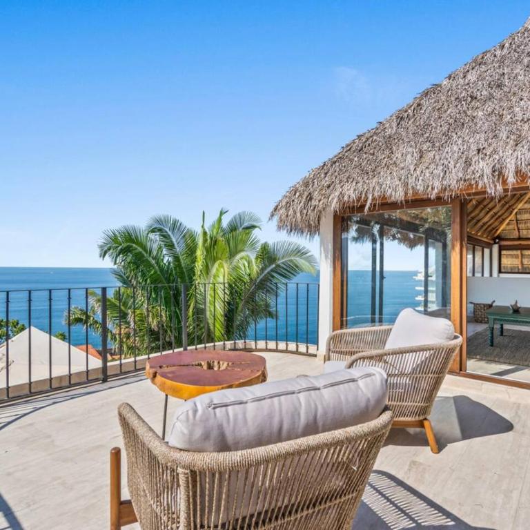 Ocean View Villa Private Pool by Zona Romantica - Vacation Home - 24