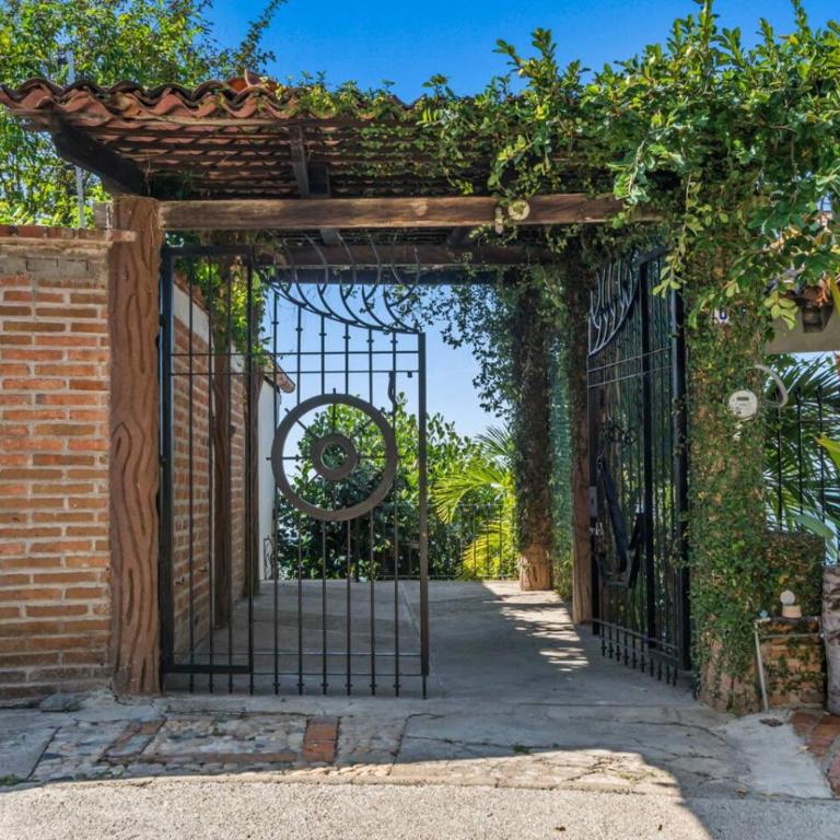 Ocean View Villa Private Pool by Zona Romantica - Vacation Home - 38