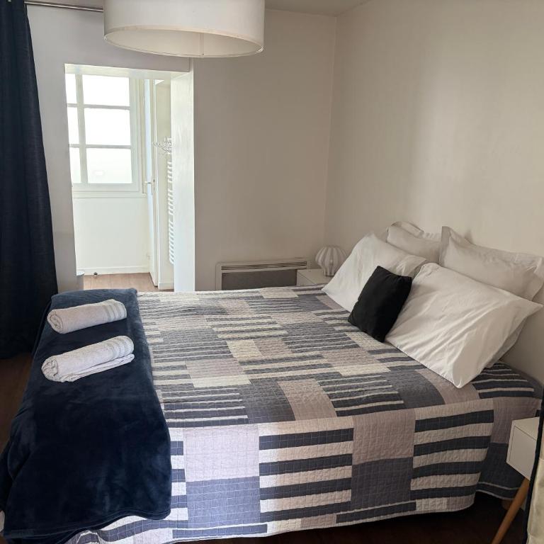 Studio cosy centre Pau proche gare lit Queen - Appartement 1 Chambre - 6