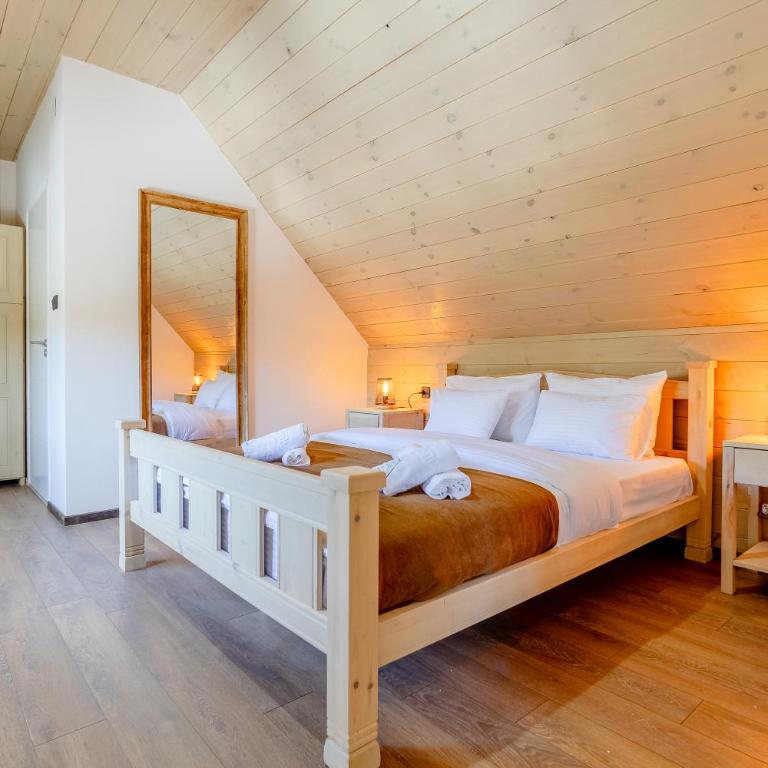 River Bridge Hotel - Deluxe Double Room - 4