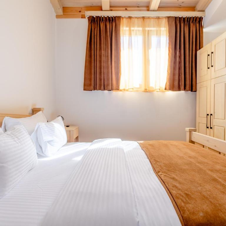 River Bridge Hotel - Deluxe Double Room - 8