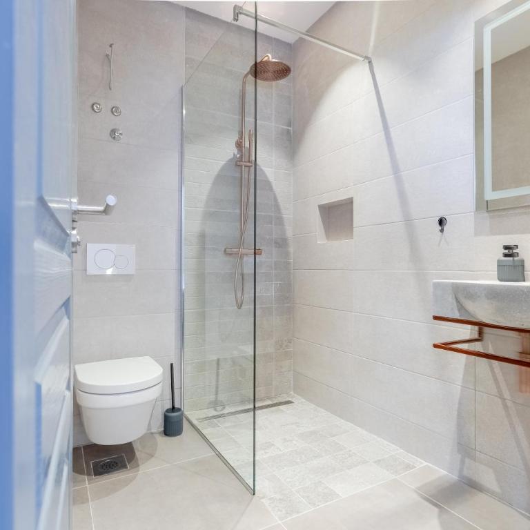 River Bridge Hotel - Comfort Triple Room - 4
