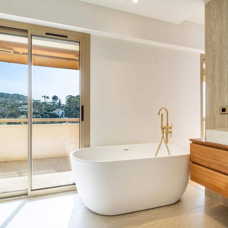 Terrasse vue Baie de Cannes - Welkeys - Appartement - 12