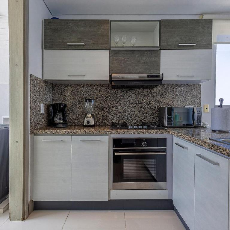 Apartamento Vista 280 g Frente Al Mar Bocagrande - Two-Bedroom Apartment - 18