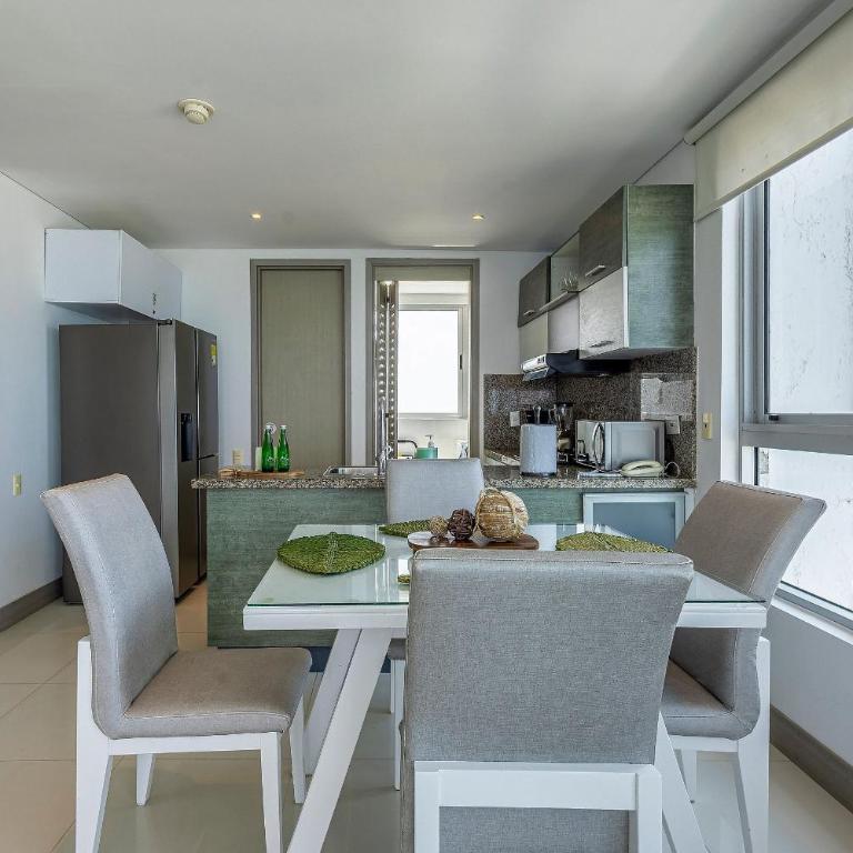 Apartamento Vista 280 g Frente Al Mar Bocagrande - Two-Bedroom Apartment - 27