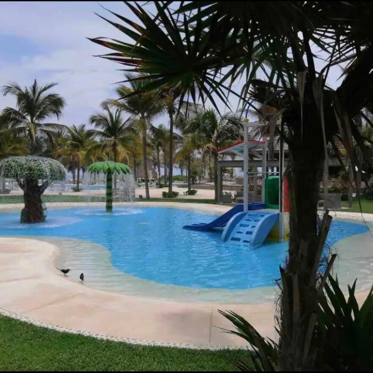 Departamento en Acapulco Zona Diamante - Apartamento de 3 dormitorios - 64