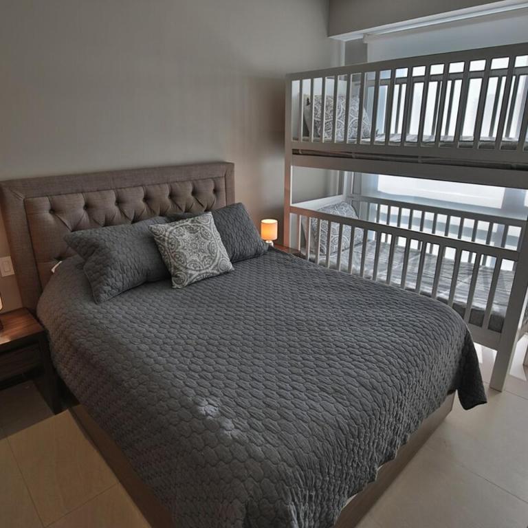 Departamento en Acapulco Zona Diamante - Apartamento de 3 dormitorios - 75