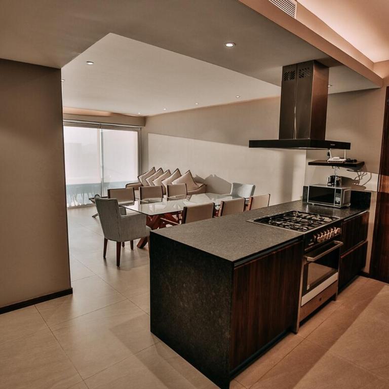 Departamento en Acapulco Zona Diamante - Apartamento de 3 dormitorios - 79