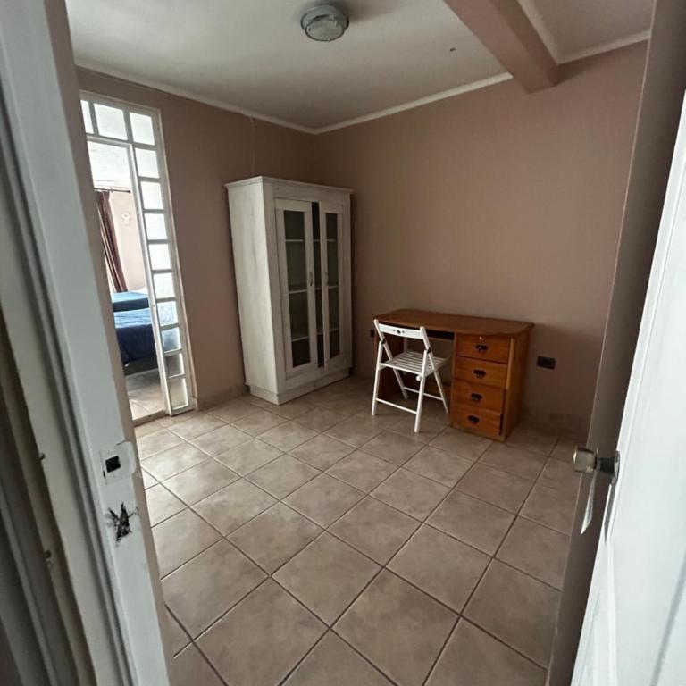 Alojamiento corporativo para grupos grandes Calama - Six-Bedroom House - 9