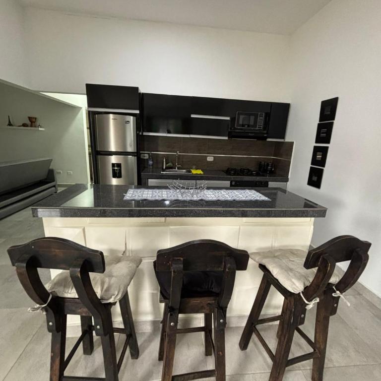 Acogedora Casa con Terraza en Ciudad Jardín - Apartamento de 2 dormitorios - 14