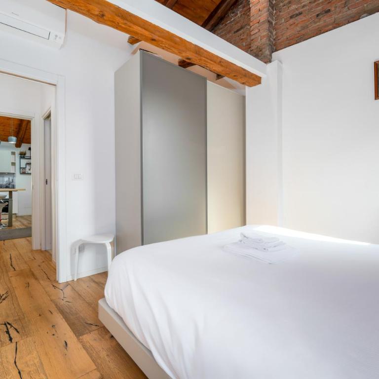 Appartamento Elegante con 2 Camere nel Centro Storico di Bologna - Appartamento con 2 Camere da Letto - 2