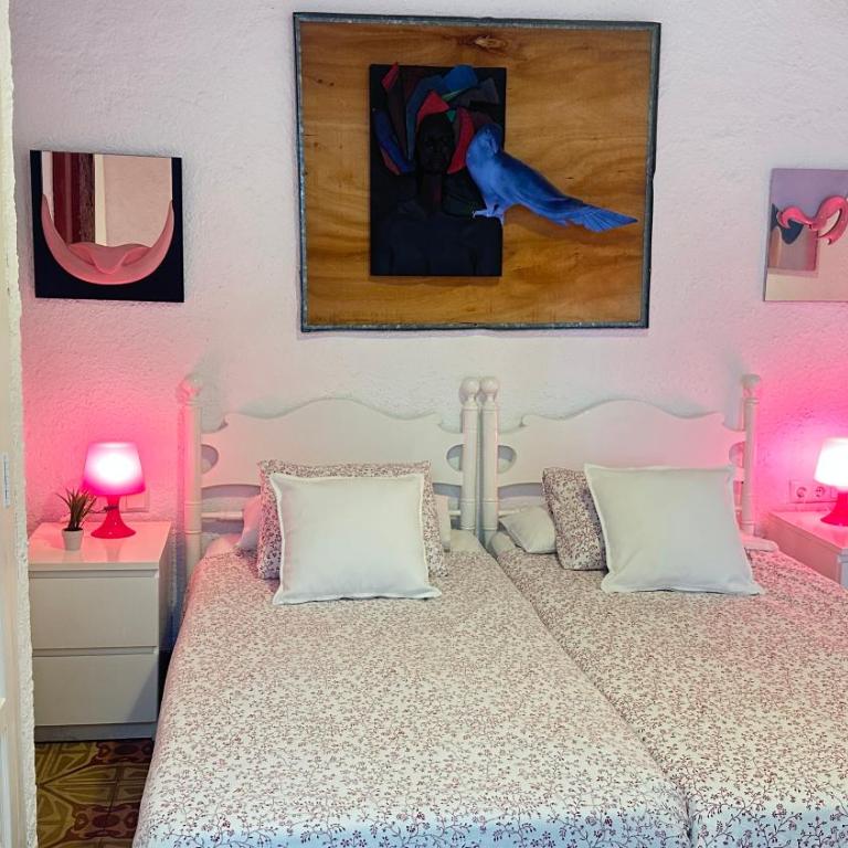 CASA CON JARDÍN A 35 METROS DE LA PLAYA. BR. - Casa de 3 dormitorios - 54