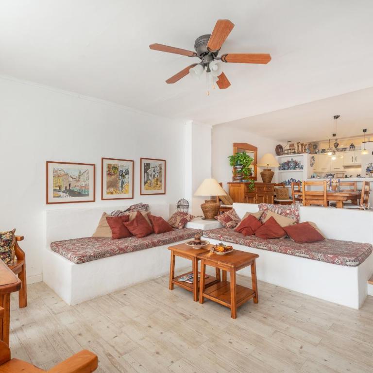 Edificio Canopus, Apartamento 23 en primera linea de la playa - Apartamento - 13
