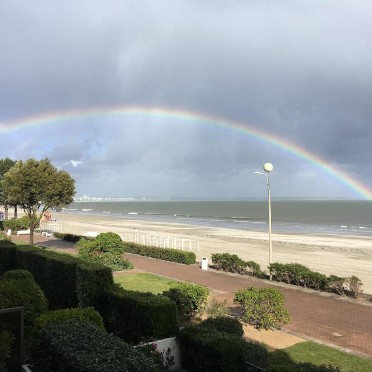 Appartement face mer Plage Benoît La Baule - Apartamento de 1 dormitorio - 8