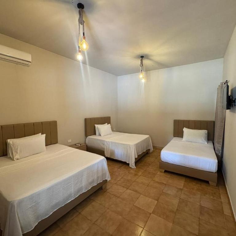 Hotel Aero Santa Fe - Habitación Familiar - 5
