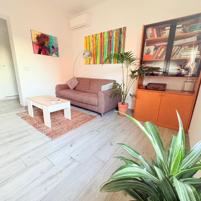 Botanical - One-Bedroom Apartment with Balcony - 19