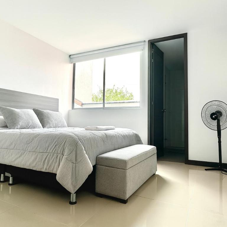 Apartamento moderno en conquistadores, excelente ubicación - Apartamento - 2