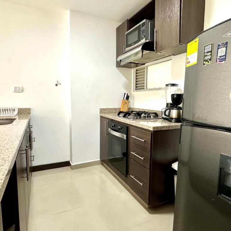Apartamento moderno en conquistadores, excelente ubicación - Apartamento - 18