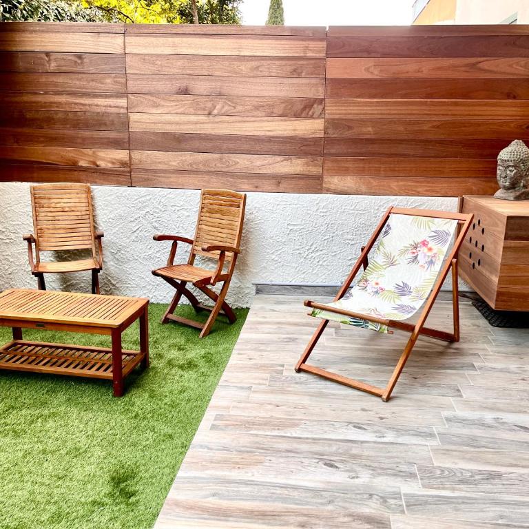 Sanary centre charmant studio 28m2 avec jardin parking privé - Apartment mit 1 Schlafzimmer - 16