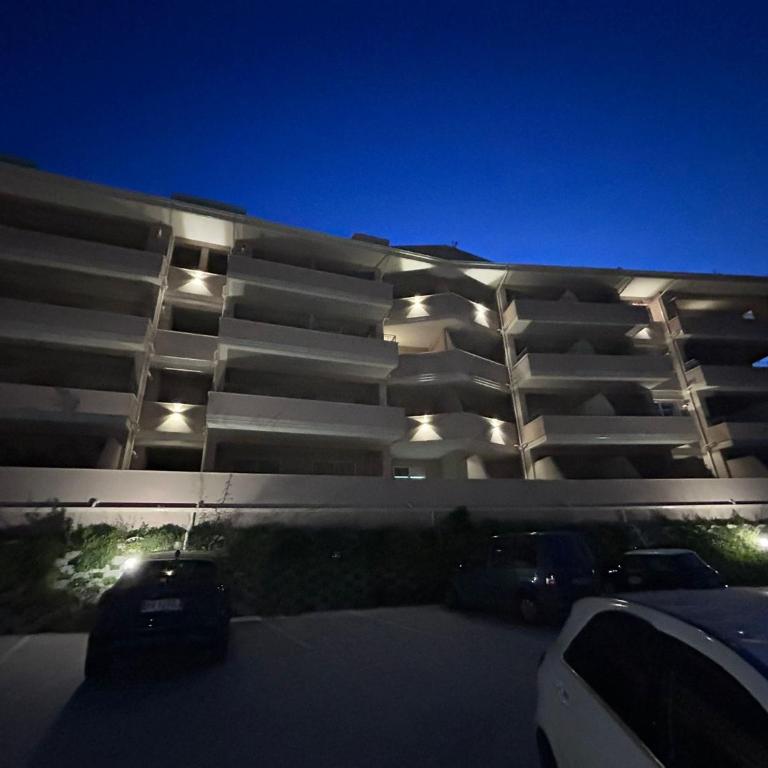 SkyView Apartment at Middletown - Sea View & Private Parking - Appartamento con 2 Camere da Letto - 26