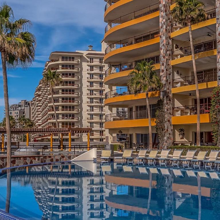 Cozy Retreat Enticing Ocean Front Condo - Ferienhaus - 1