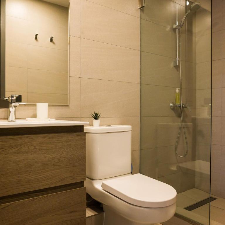 Experience comfort and spaciousness in Las Condes - Apartment - 21