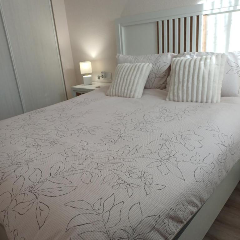Stylish Apartment With Communal Pool - Apartamento de 2 dormitorios - 7