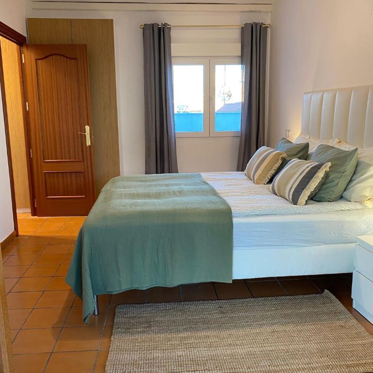 Penthouse, near beach, down town Fuengirola, free Parking - Apartamento de 3 dormitorios con vistas al mar - 10