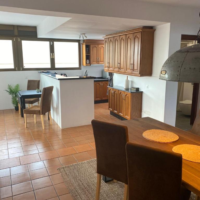 Penthouse, near beach, down town Fuengirola, free Parking - Apartamento de 3 dormitorios con vistas al mar - 7