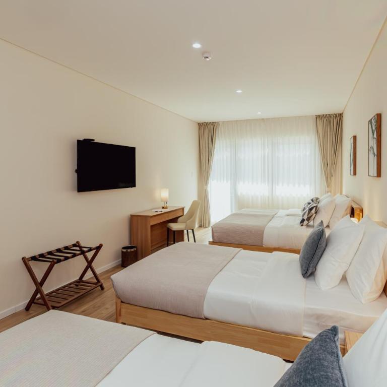 Hotel ORJEN sport & pleasure - Porodična Soba sa Terasom - 14