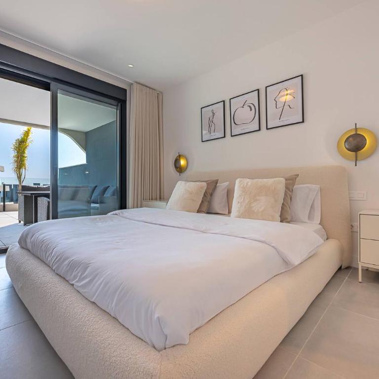Magnificent 3-Bedroom Apartment, Terrace, Sauna and Swimming Pools - Apartamento de 3 dormitorios - 29