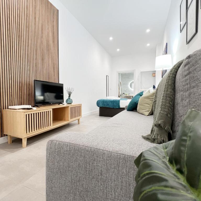 Loft Valencia R41 A B - Ground & Monteolivete Vibes - One-bedroom Loft Apartment - 9