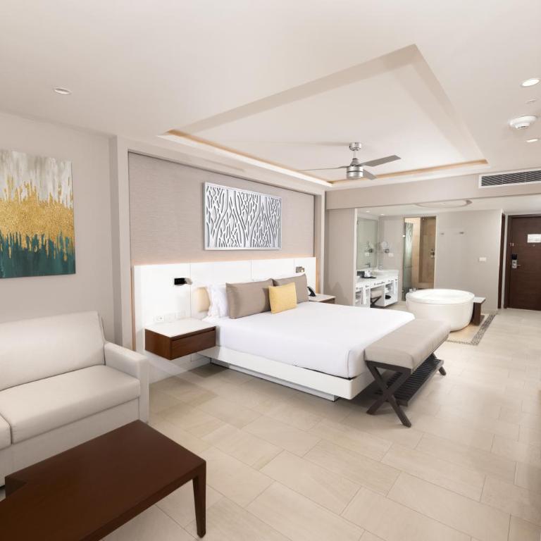 Royalton Hideaway Riviera Cancun, An Autograph Collection All-Inclusive Resort-Adults Only - Suite de Luxe avec Terrasse et Bain à Remous - 3