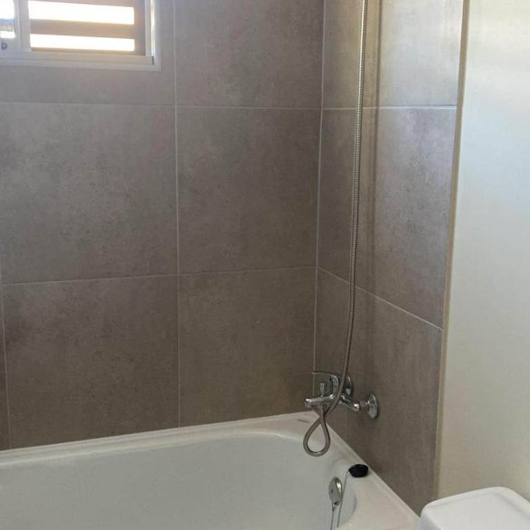 New House with Private Parking 3BR 2BA - Villa - 24