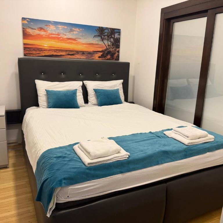 Apartment Central Square - Two-Bedroom Apartment - 4