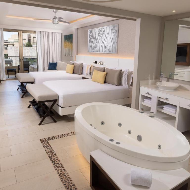 Royalton Hideaway Riviera Cancun, An Autograph Collection All-Inclusive Resort-Adults Only - Suite de Luxe avec Terrasse et Bain à Remous - Vue sur Océan - 4
