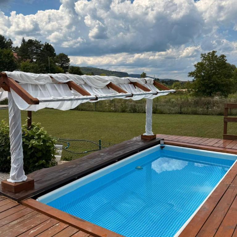 Forest Dream Bihac - Two-Bedroom House - 18