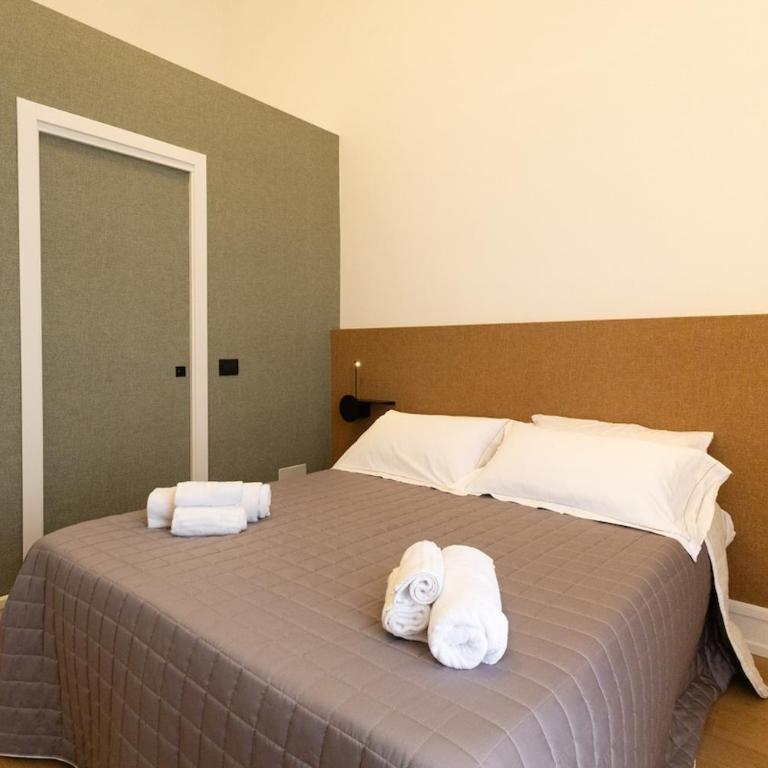 Amenano Suite House apartment in the center - Three-Bedroom Apartment - 12