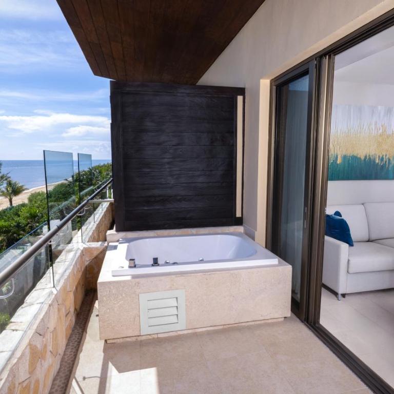 Royalton Hideaway Riviera Cancun, An Autograph Collection All-Inclusive Resort-Adults Only - Suite Lune de Miel Diamond Club - Vue sur Océan - 4