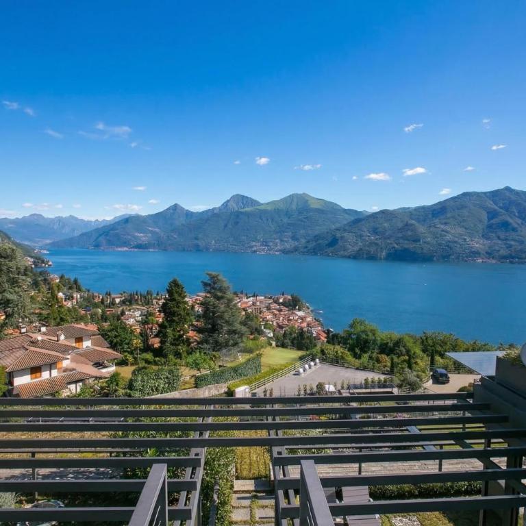 Penthouse-LakeView-AC-Private Garden - Deluxe Apartment - 24