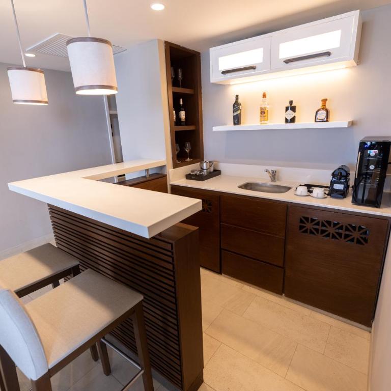 Royalton Hideaway Riviera Cancun, An Autograph Collection All-Inclusive Resort-Adults Only - Suite Présidentielle 1 Chambre de Luxe Diamond Club - Vue sur Océan - 2