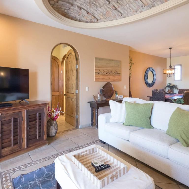 Bella Sirena B305 - Best Amenities on Sandy Beach - Apartment - 11