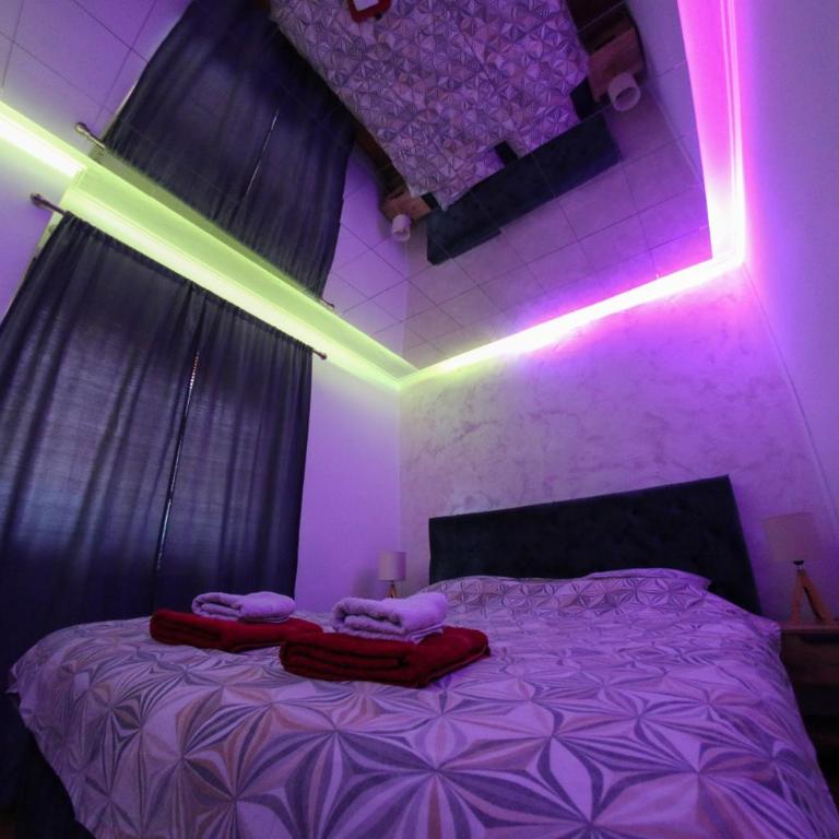 Hedonist Spa Jacuzzi Centar Free private parking - Apartman sa Đakuzijem - 65